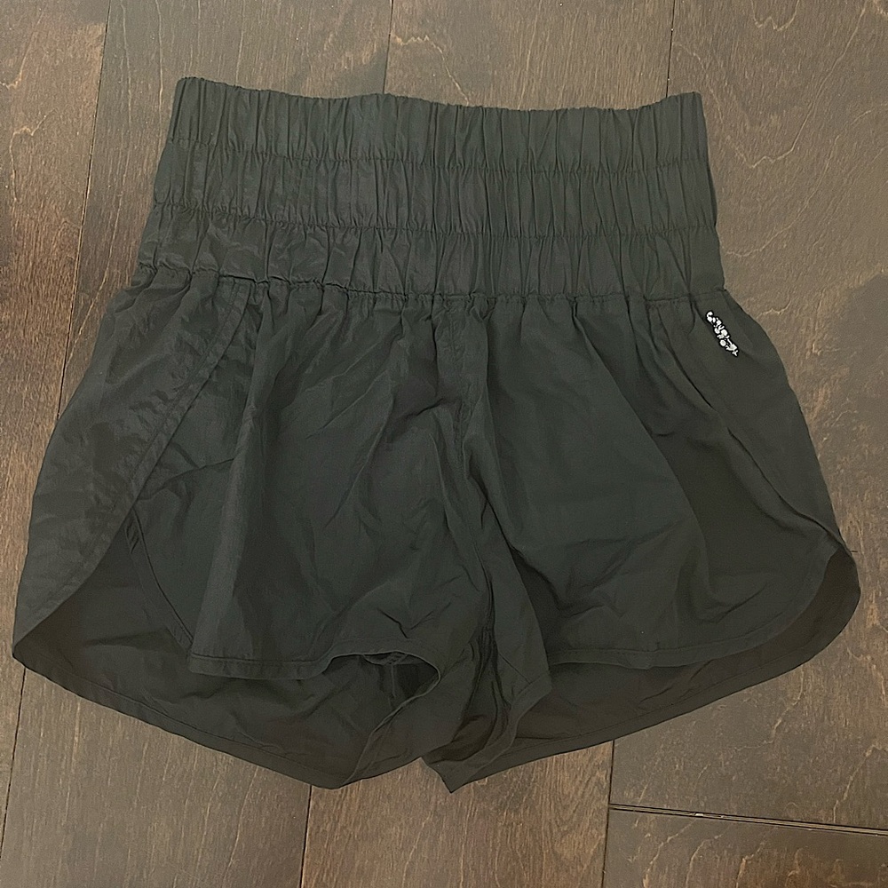 FREE PEOPLE MOVEMENT The Way Home Short black, small, never worn